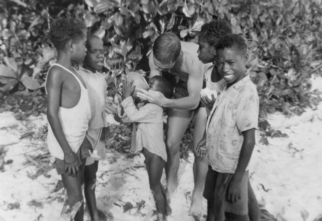 BD/277/52 -
Papoea kinderen en blanke man