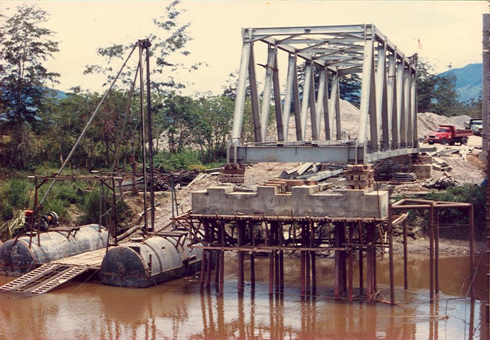 BD/269/265 - 
Brug in aanbouw
