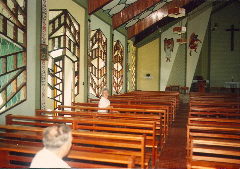BD/269/349 -
Interieur van de kerk in Kota Raya