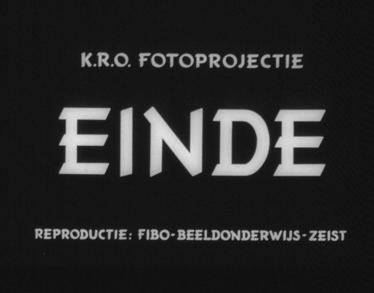 BD/285/121 - 
Tekst: K.R.O. Fotoprojectie EINDE
