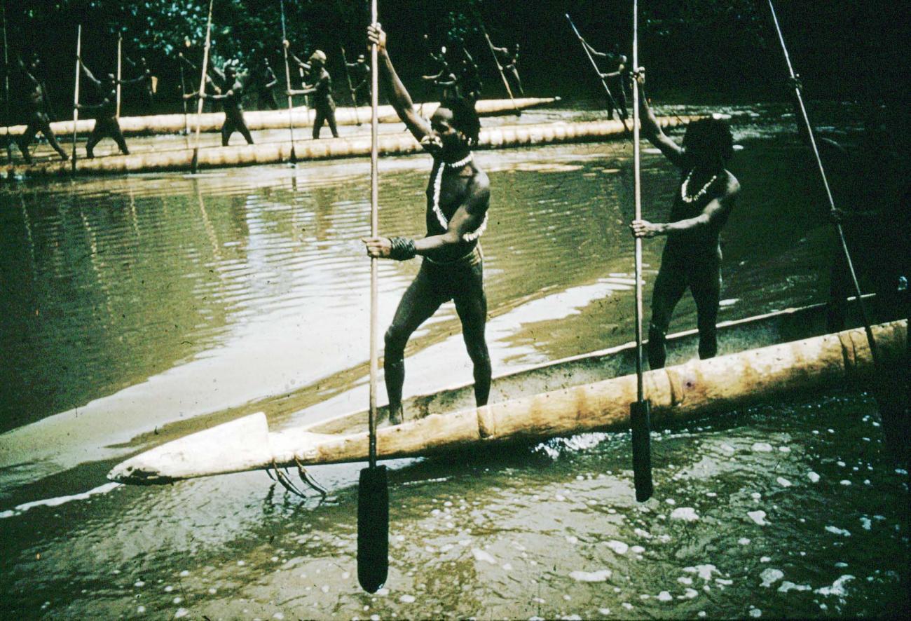 BD/66/219 -
Asmatfeest op het water