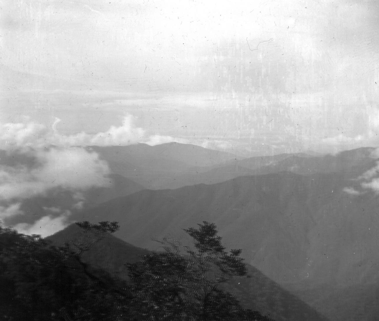 BD/66/278 - 
Verkenningstochten boven Carstensz gebergte
