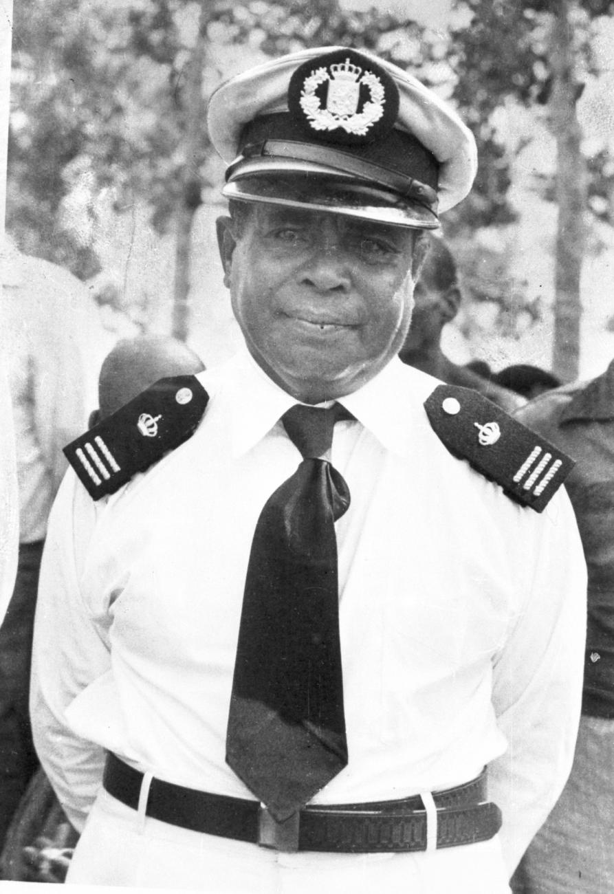 BD/66/396 - 
Portret van dhr. Maturbongs, bestuurder
