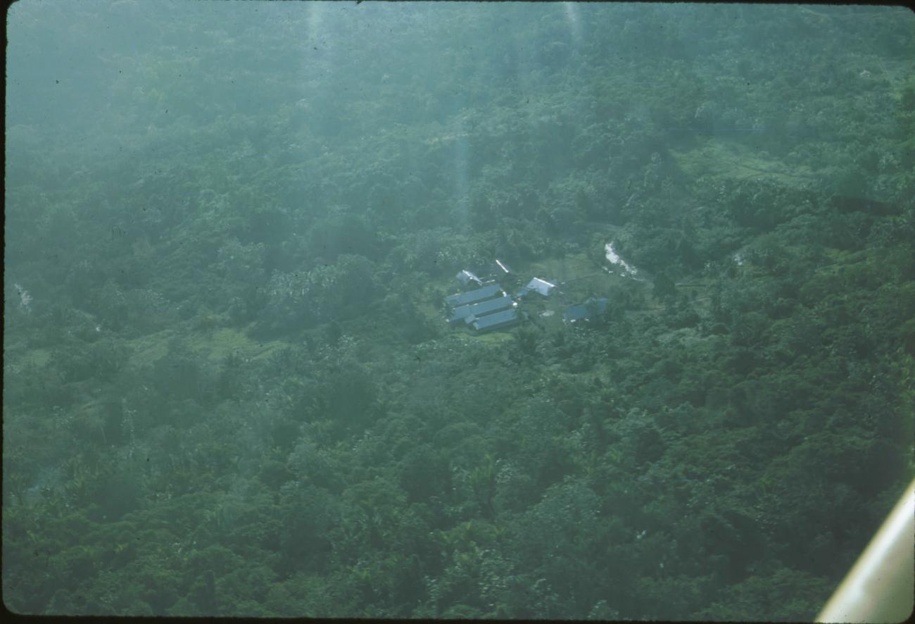 BD/171/291 -
Luchtfoto bebouwing.