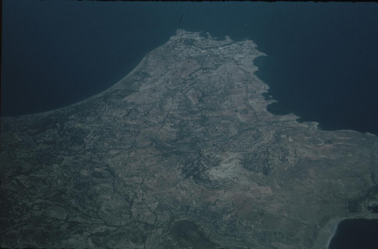 BD/171/86 -
Luchtfoto.