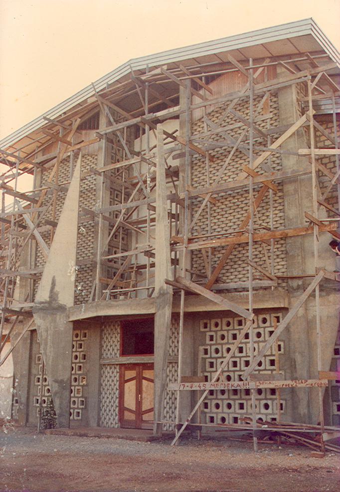 BD/269/610 -
Aanbouw nieuwe kathedraal in Jayapura