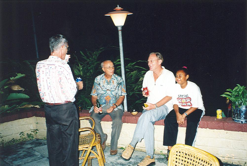 BD/269/657 - 
Even wat drinken en bijpraten op terrasje
