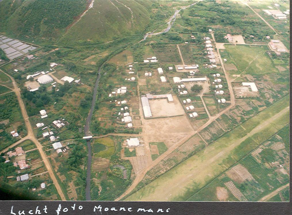 BD/269/1007 - 
Luchtfoto Moanemani
