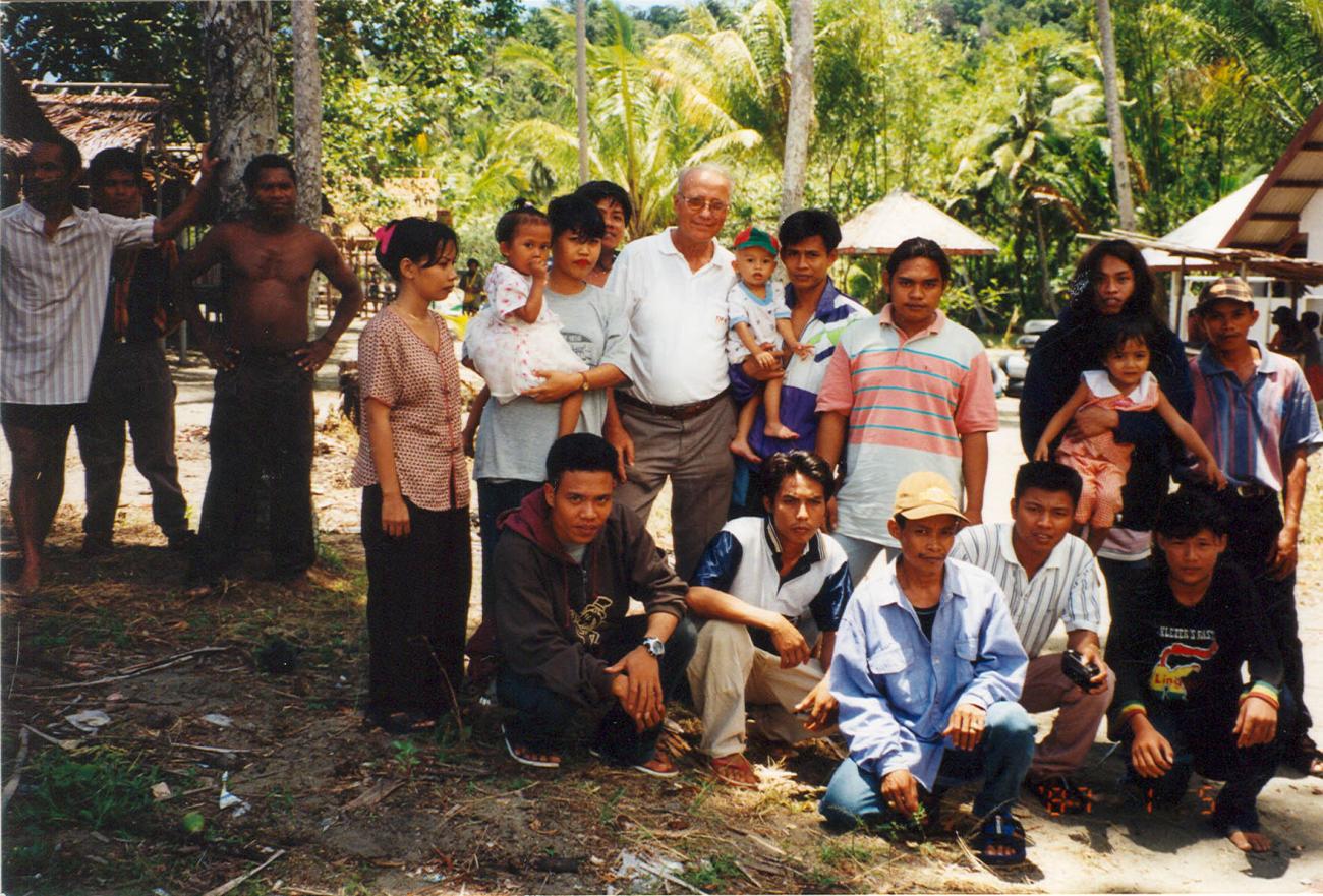BD/269/1080 - 
Groep met Henk Blom 
