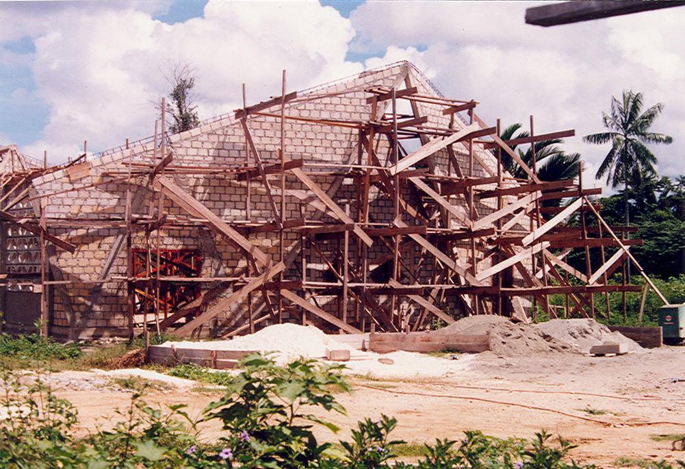 BD/269/817 -
Bouw kerk in Arso