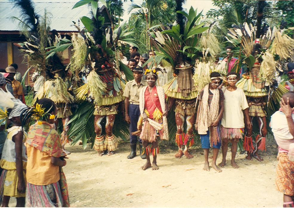 BD/269/918 -
Adat ceremonie - inzegening kerk Workwana