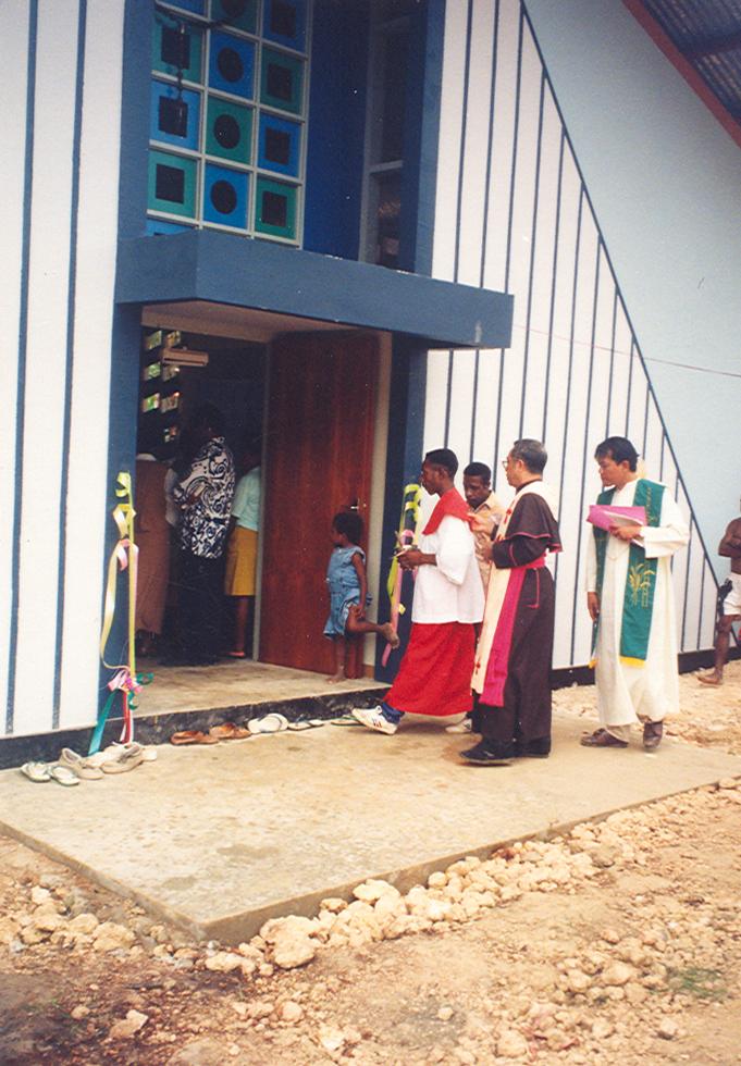 BD/269/927 -
Ingang kerk in Koya Korso