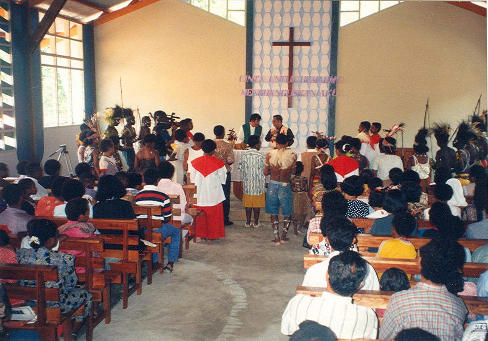 BD/269/935 -
Katholieke kerkdienst in Koya Korso