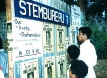 Experiment met streekraad in Nieuw-Guinea 