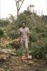 BD/166/23 Een man in groen gestreept shirt