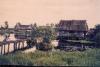 BD/309/5 Paalwoningen en aanlegsteiger in het dorp Gogoda