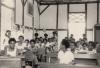 BD/256/45 Papoea- kinderen in de schoolbanken