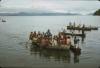 BD/132/215 groep mannen in een boot
