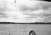 BD/133/392 Panorama opname van het water
