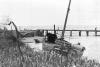 BD/133/397 Boot aan de oever