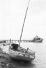 BD/133/398 Boot aan de oever