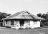 BD/133/843 Modern, westers huis met golfplaten dak