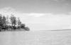 BD/133/85 Sarmi-Hollandia: Uitzicht naar zee over het open water