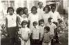 BD/253/75 Groepsfoto van een familie