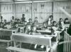 BD/40/40 Kinderen in de klas op school