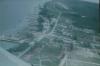 BD/171/1146 Luchtfoto van dorp aan meer