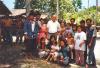 BD/269/1087 Henk Blom met mensen op foto