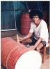 BD/269/773 Man bij vat