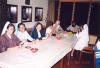 BD/269/799 Zusters met drankje aan tafel